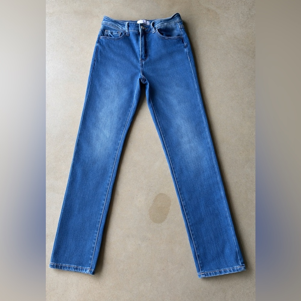 High waisted straight leg jeans size 28